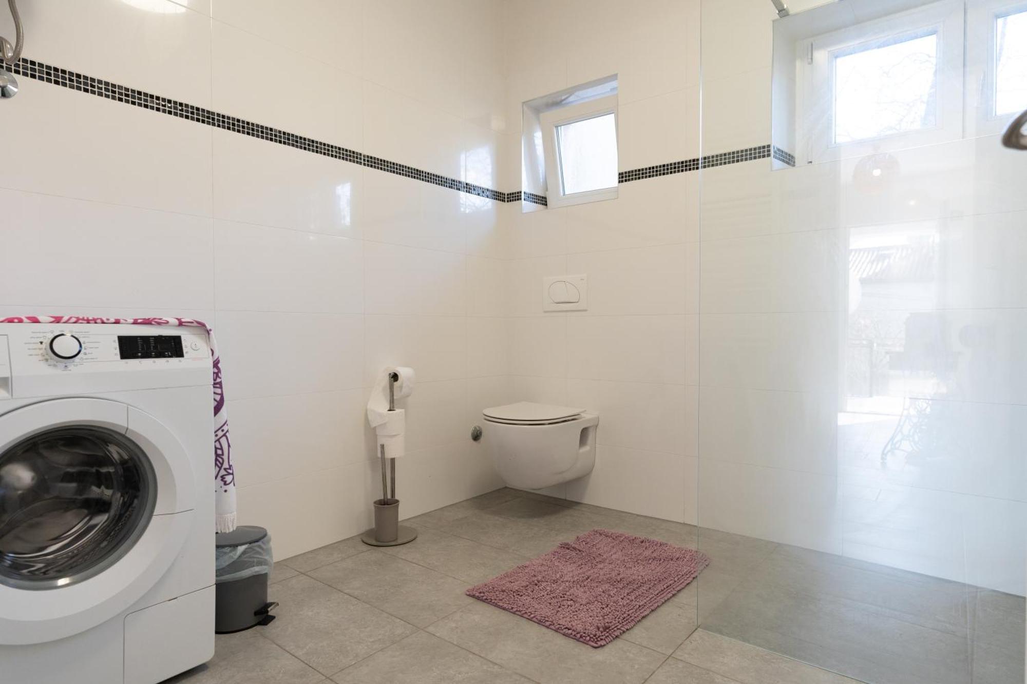 Two-Bedroom Apartment Rea In Rovinj Exterior foto