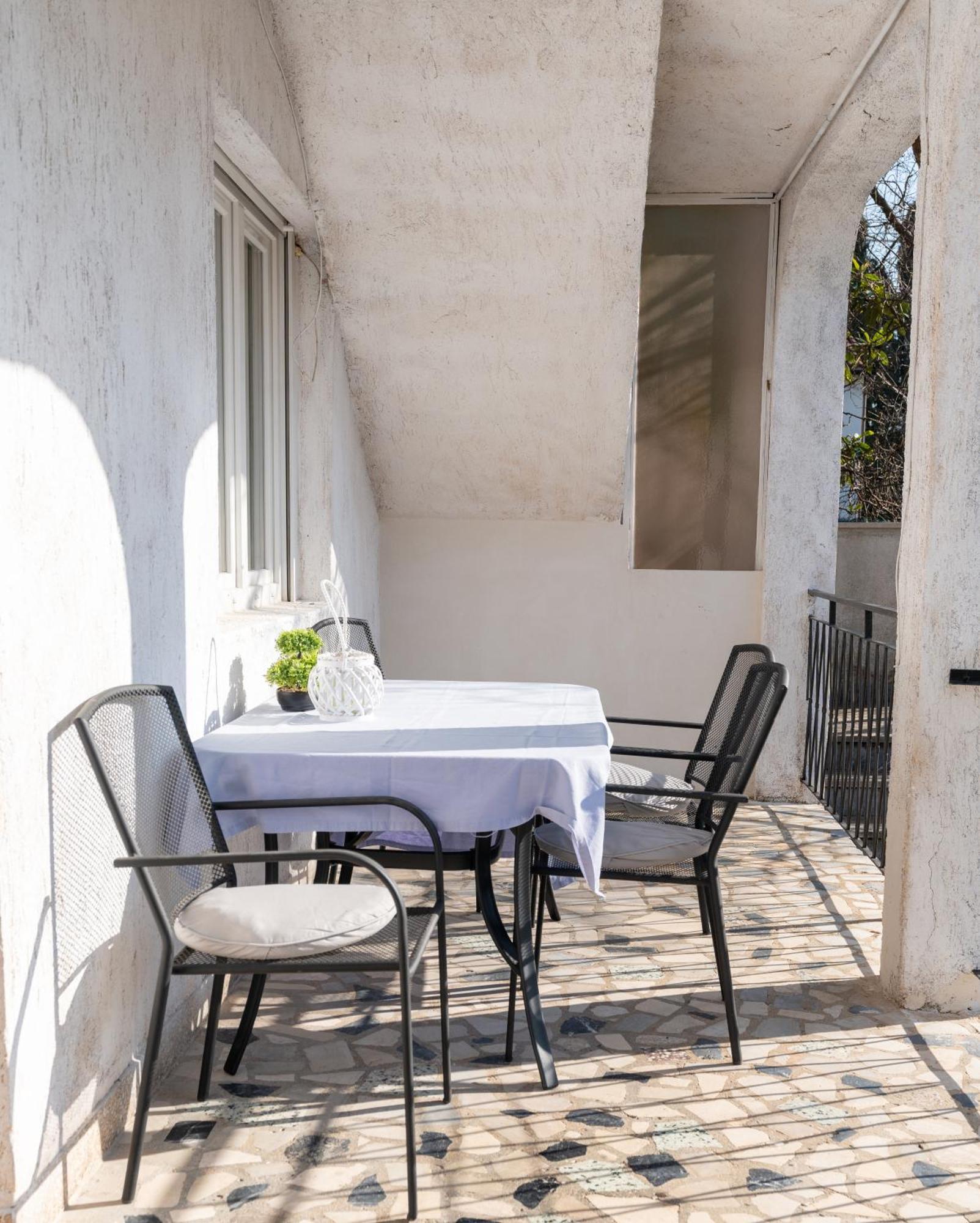 Two-Bedroom Apartment Rea In Rovinj Exterior foto